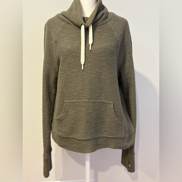 aerie Tops - Aerie OFFLINE Women's Army Green Hoodie
